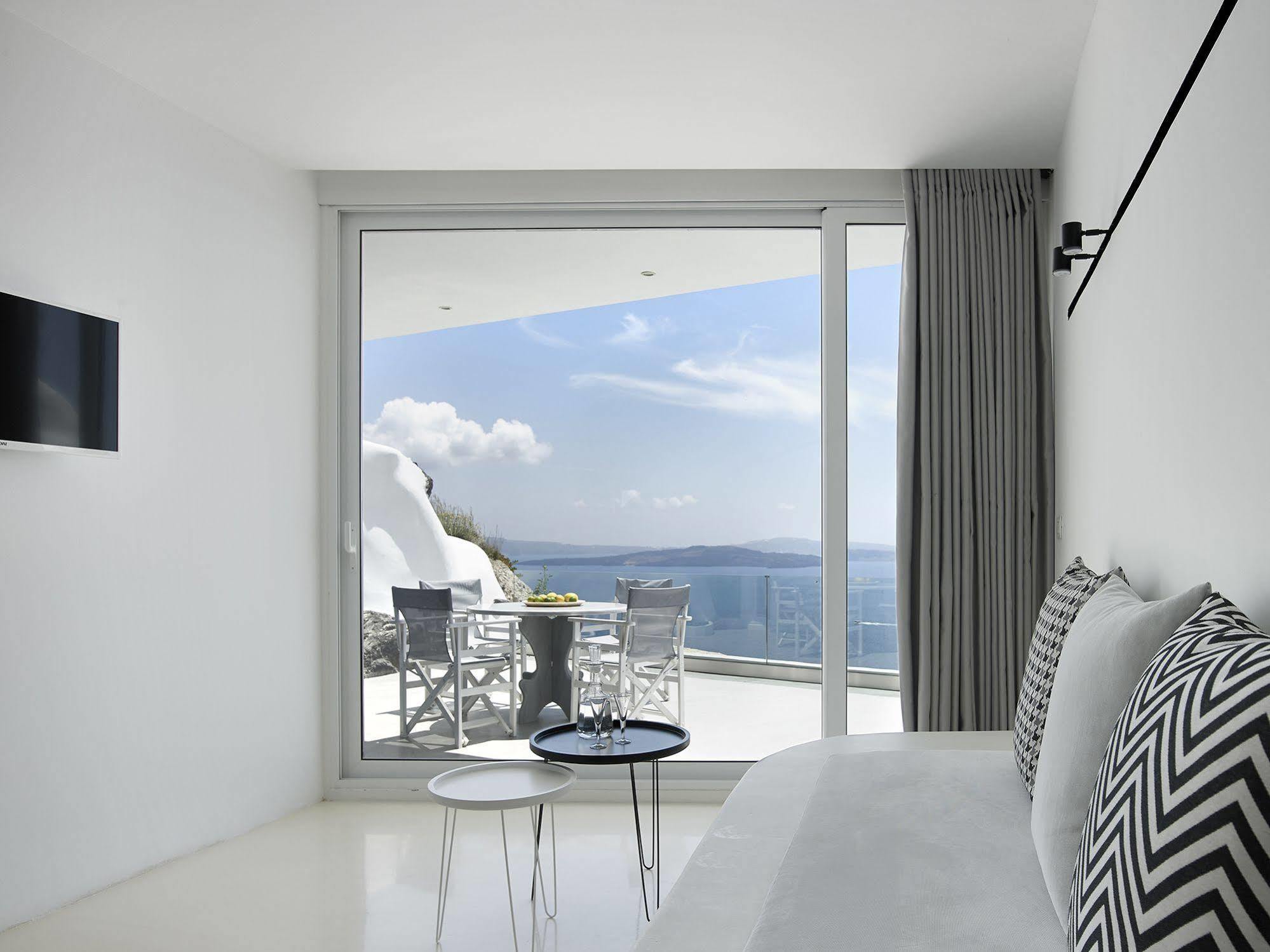 Mythique Villas&Suites Oia  Extérieur photo